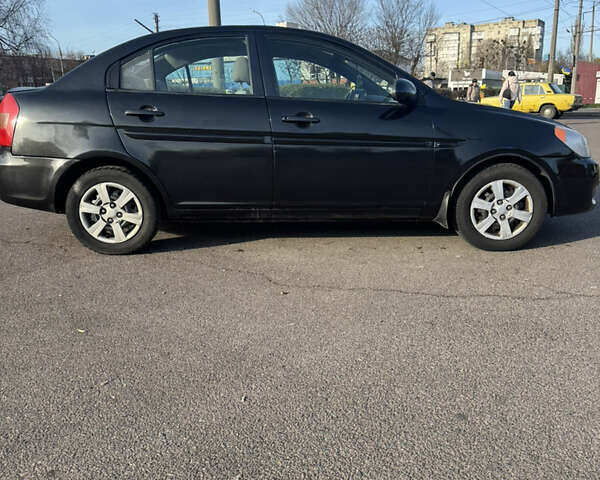 Чорний Хендай Акцент, об'ємом двигуна 1.4 л та пробігом 230 тис. км за 2700 $, фото 5 на Automoto.ua