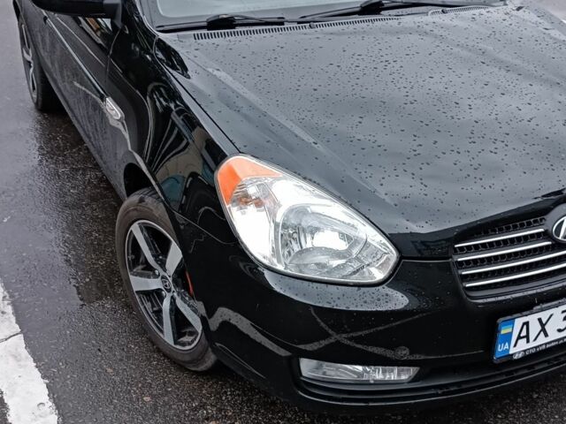 Чорний Хендай Акцент, об'ємом двигуна 1.4 л та пробігом 178 тис. км за 5400 $, фото 3 на Automoto.ua