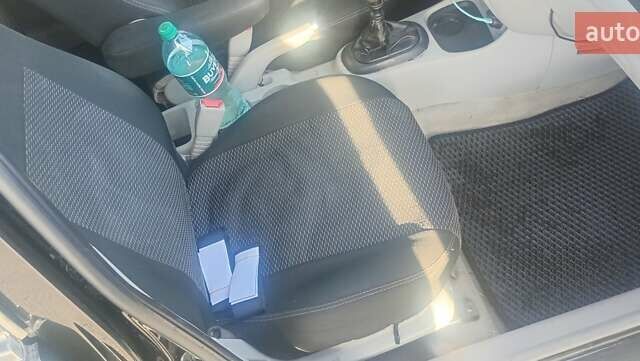 Черный Хендай Акцент, объемом двигателя 1.49 л и пробегом 204 тыс. км за 5280 $, фото 25 на Automoto.ua