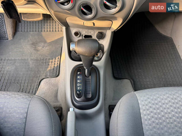 Черный Хендай Акцент, объемом двигателя 1.4 л и пробегом 128 тыс. км за 5800 $, фото 46 на Automoto.ua