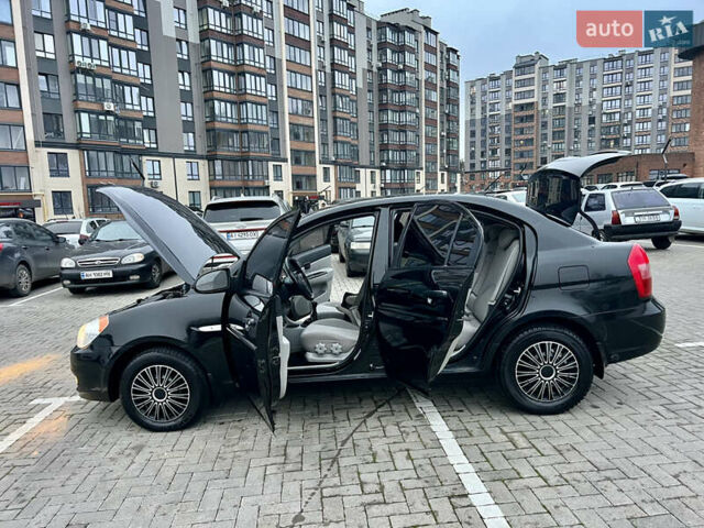 Черный Хендай Акцент, объемом двигателя 1.4 л и пробегом 221 тыс. км за 4950 $, фото 19 на Automoto.ua