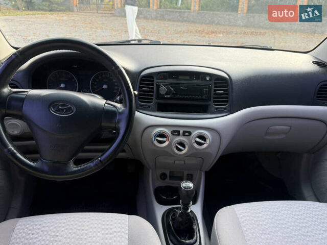 Черный Хендай Акцент, объемом двигателя 1.4 л и пробегом 257 тыс. км за 3000 $, фото 20 на Automoto.ua