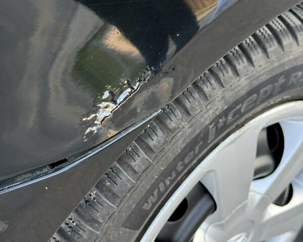 Черный Хендай Акцент, объемом двигателя 1.59 л и пробегом 175 тыс. км за 6300 $, фото 4 на Automoto.ua