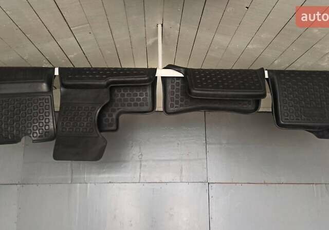 Черный Хендай Акцент, объемом двигателя 1.4 л и пробегом 227 тыс. км за 4700 $, фото 8 на Automoto.ua