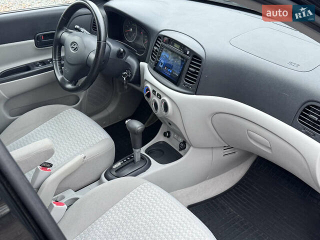 Черный Хендай Акцент, объемом двигателя 1.4 л и пробегом 139 тыс. км за 5999 $, фото 37 на Automoto.ua