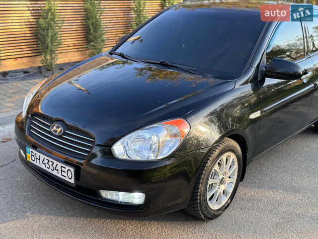 Черный Хендай Акцент, объемом двигателя 1.4 л и пробегом 128 тыс. км за 5800 $, фото 17 на Automoto.ua
