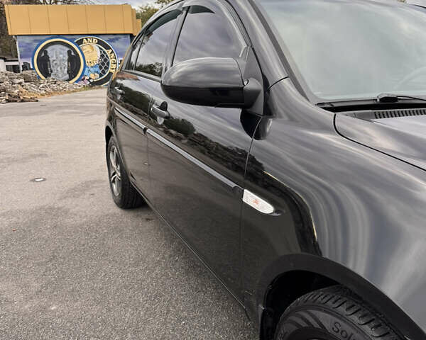 Чорний Хендай Акцент, об'ємом двигуна 1.4 л та пробігом 179 тис. км за 5800 $, фото 4 на Automoto.ua
