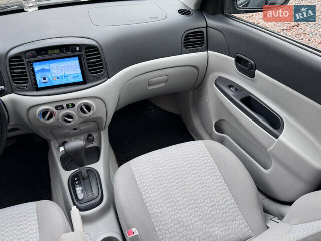 Черный Хендай Акцент, объемом двигателя 1.4 л и пробегом 139 тыс. км за 5999 $, фото 60 на Automoto.ua