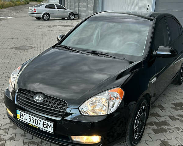 Чорний Хендай Акцент, об'ємом двигуна 1.4 л та пробігом 250 тис. км за 4800 $, фото 2 на Automoto.ua