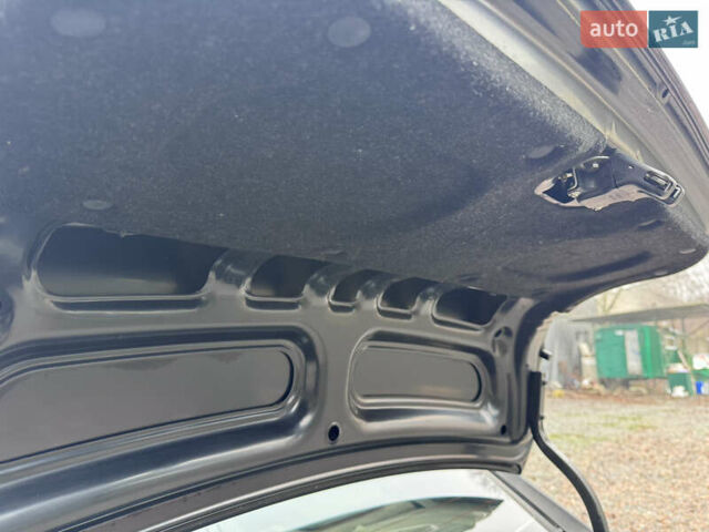 Черный Хендай Акцент, объемом двигателя 1.4 л и пробегом 139 тыс. км за 5999 $, фото 73 на Automoto.ua