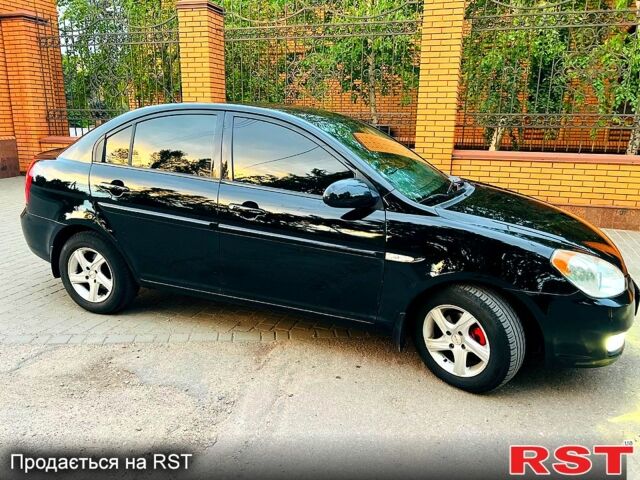 Черный Хендай Акцент, объемом двигателя 1.6 л и пробегом 240 тыс. км за 4900 $, фото 1 на Automoto.ua
