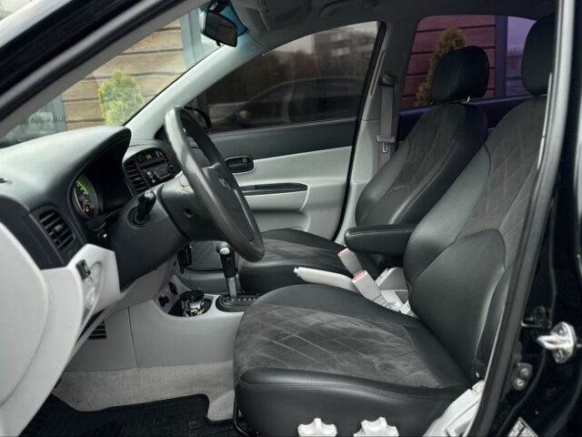 Чорний Хендай Акцент, об'ємом двигуна 1.4 л та пробігом 250 тис. км за 5100 $, фото 11 на Automoto.ua