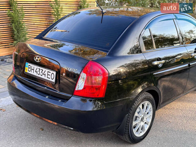 Черный Хендай Акцент, объемом двигателя 1.4 л и пробегом 128 тыс. км за 5800 $, фото 10 на Automoto.ua