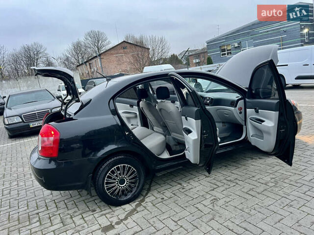 Черный Хендай Акцент, объемом двигателя 1.4 л и пробегом 221 тыс. км за 4950 $, фото 25 на Automoto.ua