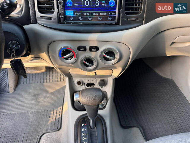 Черный Хендай Акцент, объемом двигателя 1.4 л и пробегом 128 тыс. км за 5800 $, фото 47 на Automoto.ua