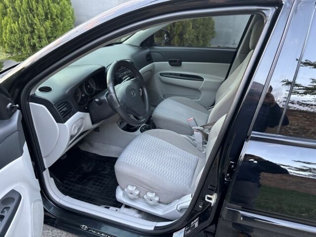 Чорний Хендай Акцент, об'ємом двигуна 1.4 л та пробігом 152 тис. км за 5300 $, фото 12 на Automoto.ua