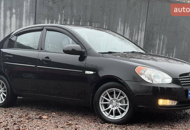 Черный Хендай Акцент, объемом двигателя 1.4 л и пробегом 139 тыс. км за 5999 $, фото 3 на Automoto.ua