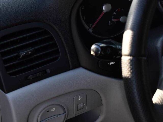 Чорний Хендай Акцент, об'ємом двигуна 1.4 л та пробігом 193 тис. км за 5799 $, фото 9 на Automoto.ua