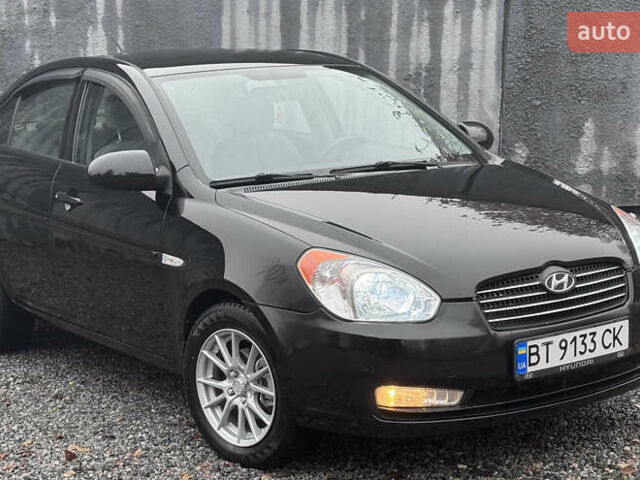 Черный Хендай Акцент, объемом двигателя 1.4 л и пробегом 139 тыс. км за 5999 $, фото 4 на Automoto.ua