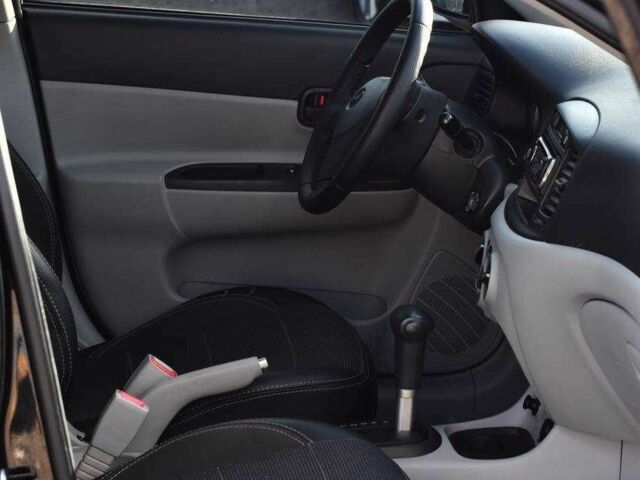 Чорний Хендай Акцент, об'ємом двигуна 1.4 л та пробігом 193 тис. км за 5799 $, фото 11 на Automoto.ua