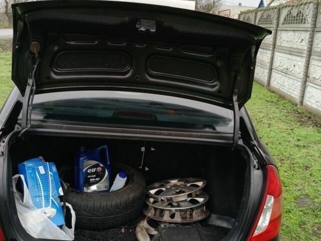 Чорний Хендай Акцент, об'ємом двигуна 1.6 л та пробігом 310 тис. км за 4200 $, фото 4 на Automoto.ua