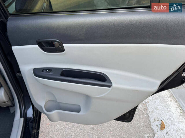 Черный Хендай Акцент, объемом двигателя 1.4 л и пробегом 128 тыс. км за 5800 $, фото 56 на Automoto.ua