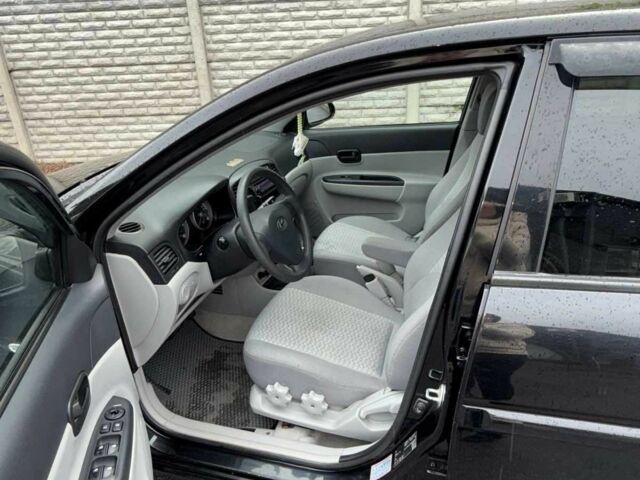 Чорний Хендай Акцент, об'ємом двигуна 1.4 л та пробігом 217 тис. км за 5000 $, фото 2 на Automoto.ua