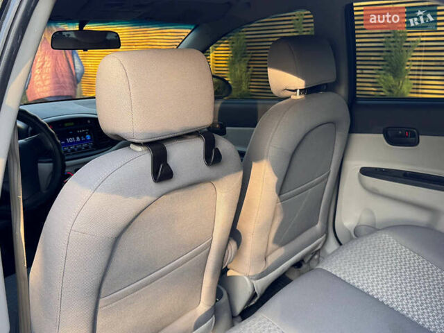 Черный Хендай Акцент, объемом двигателя 1.4 л и пробегом 128 тыс. км за 5800 $, фото 54 на Automoto.ua