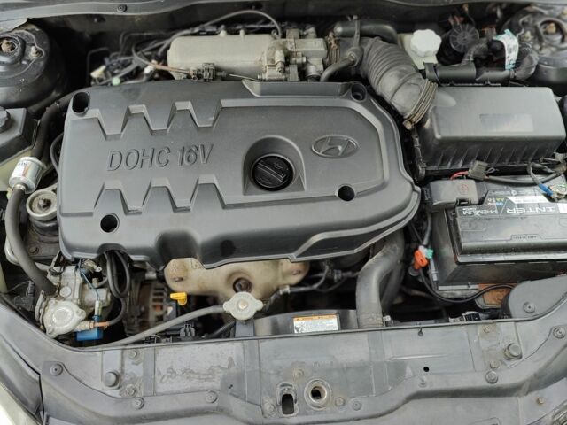 Черный Хендай Акцент, объемом двигателя 1.6 л и пробегом 188 тыс. км за 5700 $, фото 5 на Automoto.ua