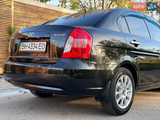 Черный Хендай Акцент, объемом двигателя 1.4 л и пробегом 128 тыс. км за 5800 $, фото 11 на Automoto.ua