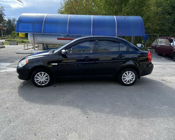 Чорний Хендай Акцент, об'ємом двигуна 1.4 л та пробігом 127 тис. км за 3900 $, фото 1 на Automoto.ua