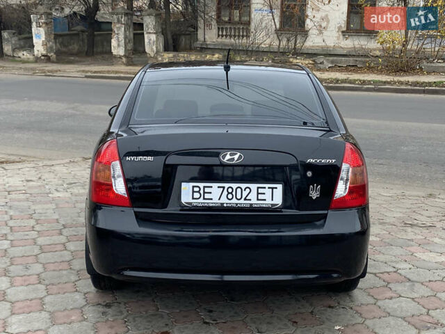 Черный Хендай Акцент, объемом двигателя 1.4 л и пробегом 215 тыс. км за 4799 $, фото 4 на Automoto.ua