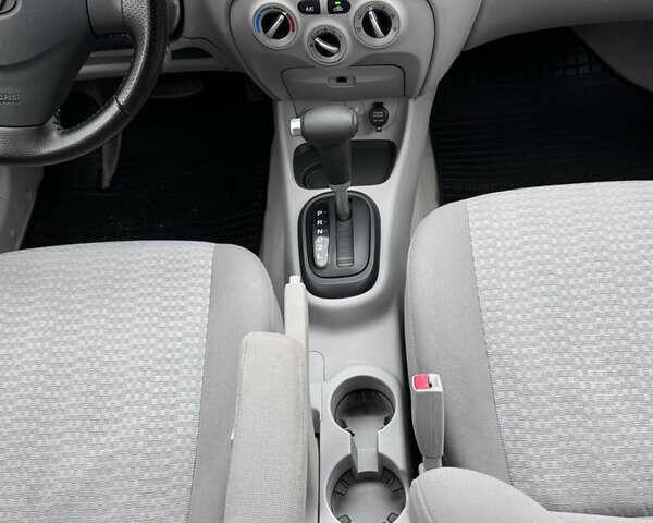 Черный Хендай Акцент, объемом двигателя 1.4 л и пробегом 139 тыс. км за 5999 $, фото 58 на Automoto.ua