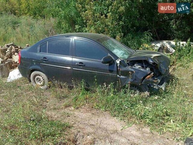 Черный Хендай Акцент, объемом двигателя 1.4 л и пробегом 160 тыс. км за 1999 $, фото 1 на Automoto.ua