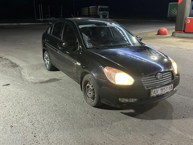 Черный Хендай Акцент, объемом двигателя 0 л и пробегом 230 тыс. км за 3300 $, фото 2 на Automoto.ua