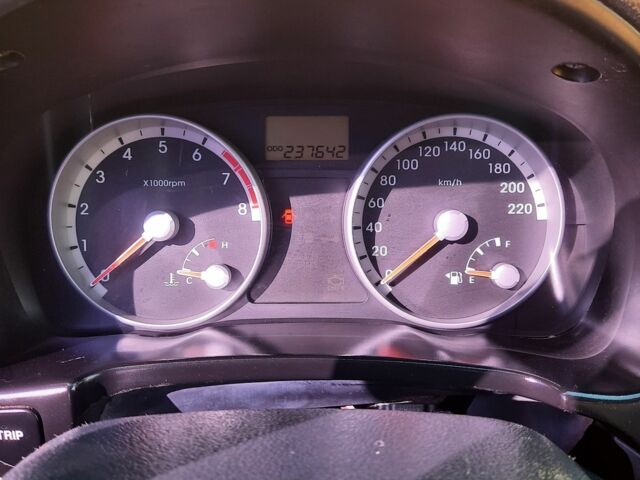 Чорний Хендай Акцент, об'ємом двигуна 1.4 л та пробігом 237 тис. км за 5100 $, фото 7 на Automoto.ua