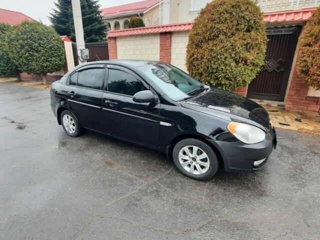 Черный Хендай Акцент, объемом двигателя 1.4 л и пробегом 210 тыс. км за 3900 $, фото 1 на Automoto.ua