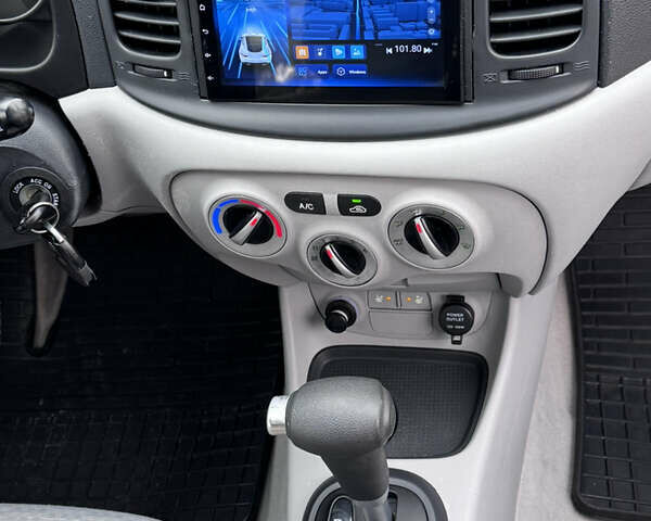 Черный Хендай Акцент, объемом двигателя 1.4 л и пробегом 139 тыс. км за 5999 $, фото 38 на Automoto.ua