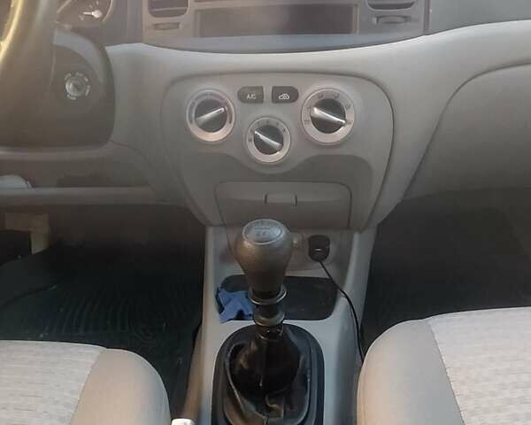 Черный Хендай Акцент, объемом двигателя 1.4 л и пробегом 95 тыс. км за 5300 $, фото 8 на Automoto.ua
