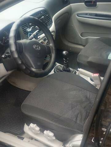 Черный Хендай Акцент, объемом двигателя 1.49 л и пробегом 204 тыс. км за 5280 $, фото 34 на Automoto.ua