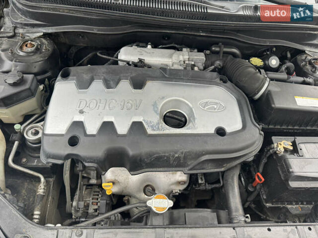 Чорний Хендай Акцент, об'ємом двигуна 1.4 л та пробігом 158 тис. км за 4500 $, фото 7 на Automoto.ua