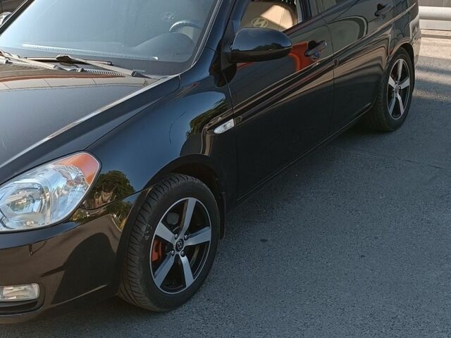 Чорний Хендай Акцент, об'ємом двигуна 1.4 л та пробігом 178 тис. км за 5400 $, фото 1 на Automoto.ua