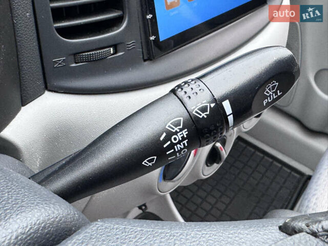 Черный Хендай Акцент, объемом двигателя 1.4 л и пробегом 139 тыс. км за 5999 $, фото 51 на Automoto.ua