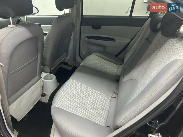 Чорний Хендай Акцент, об'ємом двигуна 1.4 л та пробігом 180 тис. км за 4950 $, фото 22 на Automoto.ua