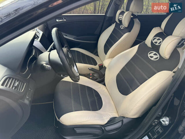 Черный Хендай Акцент, объемом двигателя 1.4 л и пробегом 120 тыс. км за 7900 $, фото 20 на Automoto.ua