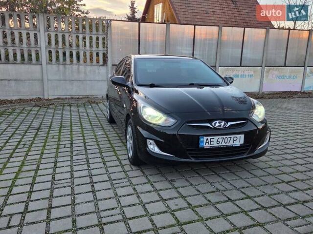 Хендай Акцент 2011 у Києві на Automoto.ua Чорний Хендай Акцент, об'ємом двигуна 1.6 л та пробігом 114 тис. км за 7999 $, фото 5 на Automoto.ua