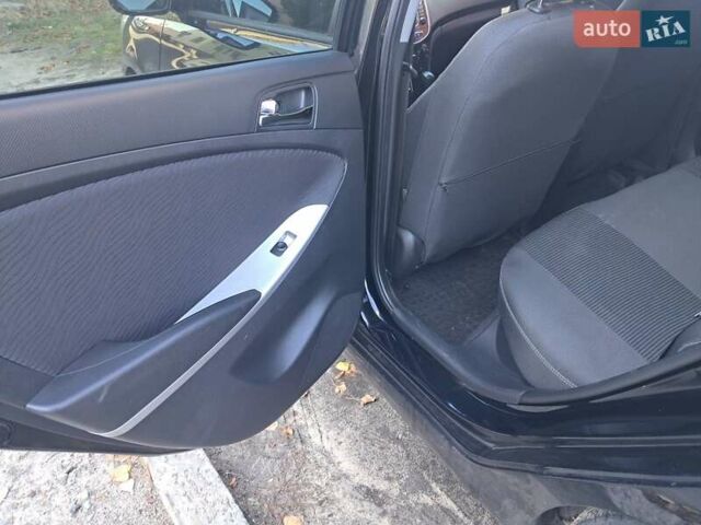 Черный Хендай Акцент, объемом двигателя 1.59 л и пробегом 114 тыс. км за 7150 $, фото 12 на Automoto.ua