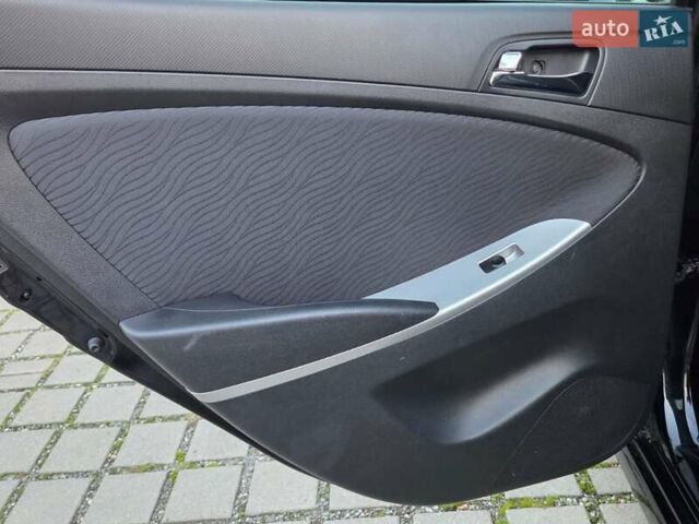 Хендай Акцент 2011 у Києві на Automoto.ua Чорний Хендай Акцент, об'ємом двигуна 1.6 л та пробігом 114 тис. км за 7999 $, фото 21 на Automoto.ua