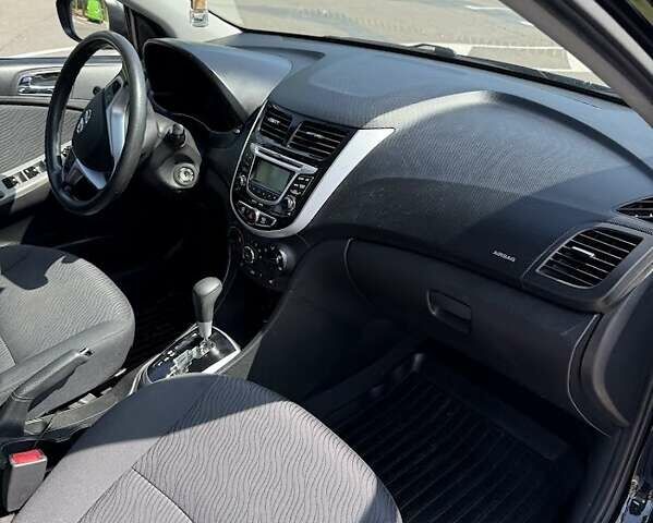 Черный Хендай Акцент, объемом двигателя 1.4 л и пробегом 163 тыс. км за 6900 $, фото 7 на Automoto.ua