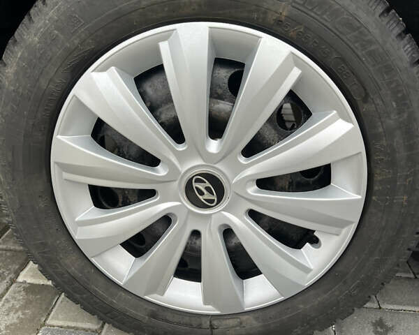 Хендай Акцент 2011 в Полтаве на Automoto.ua Черный Хендай Акцент, объемом двигателя 1.4 л и пробегом 186 тыс. км за 5999 $, фото 18 на Automoto.ua